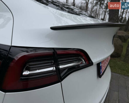 Белый Тесла Model Y, объемом двигателя 0 л и пробегом 74 тыс. км за 25700 $, фото 11 на Automoto.ua