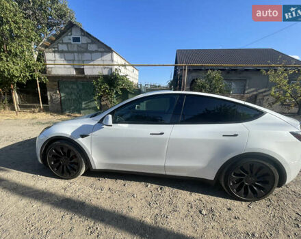 Белый Тесла Model Y, объемом двигателя 0 л и пробегом 52 тыс. км за 25500 $, фото 3 на Automoto.ua