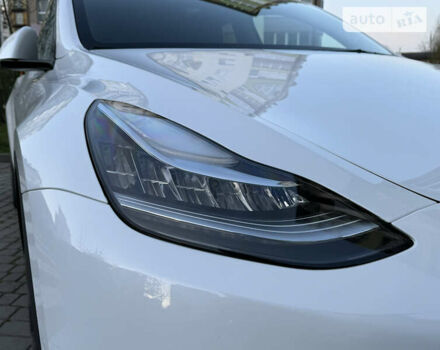 Білий Тесла Model Y, об'ємом двигуна 0 л та пробігом 18 тис. км за 39500 $, фото 9 на Automoto.ua
