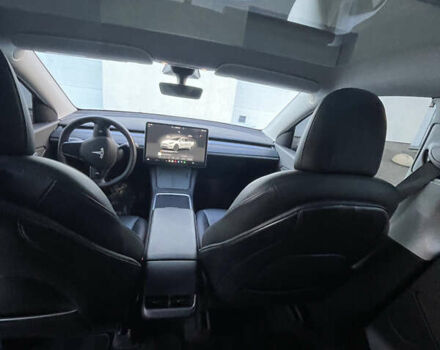 Білий Тесла Model Y, об'ємом двигуна 0 л та пробігом 167 тис. км за 24999 $, фото 11 на Automoto.ua