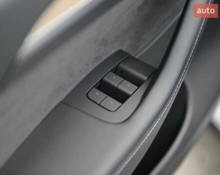 Тесла Model Y 2022 у Мукачеве на Automoto.ua Білий Тесла Model Y, об'ємом двигуна 0 л та пробігом 17 тис. км за 46500 $, фото 22 на Automoto.ua