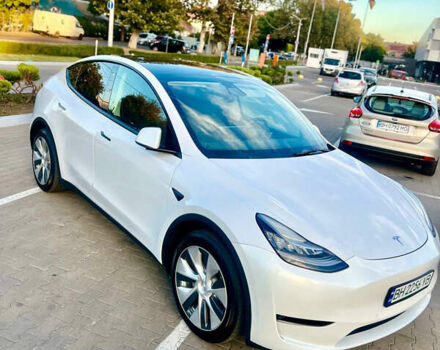 Тесла Model Y 2022 в Одессе на Automoto.ua Белый Тесла Model Y, объемом двигателя 0 л и пробегом 52 тыс. км за 27000 $, фото 3 на Automoto.ua