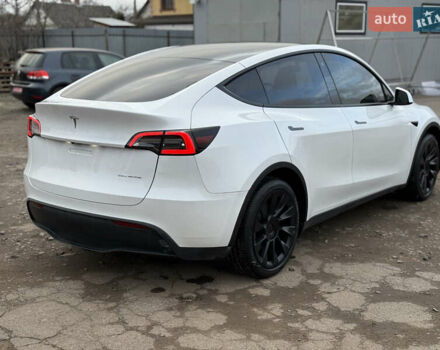 Белый Тесла Model Y, объемом двигателя 0 л и пробегом 16 тыс. км за 26500 $, фото 25 на Automoto.ua