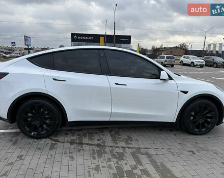 Білий Тесла Model Y, об'ємом двигуна 0 л та пробігом 52 тис. км за 25900 $, фото 7 на Automoto.ua