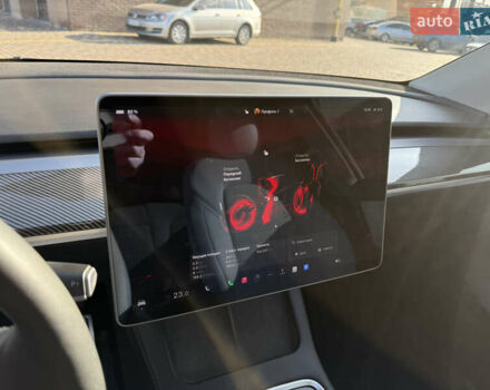 Белый Тесла Model Y, объемом двигателя 0 л и пробегом 102 тыс. км за 26000 $, фото 24 на Automoto.ua