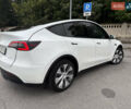 Білий Тесла Model Y, об'ємом двигуна 0 л та пробігом 82 тис. км за 25499 $, фото 5 на Automoto.ua