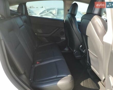 Белый Тесла Model Y, объемом двигателя 0 л и пробегом 64 тыс. км за 14200 $, фото 11 на Automoto.ua