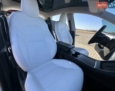 Белый Тесла Model Y, объемом двигателя 0 л и пробегом 55 тыс. км за 36800 $, фото 17 на Automoto.ua