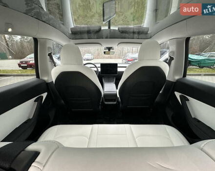 Белый Тесла Model Y, объемом двигателя 0 л и пробегом 117 тыс. км за 24999 $, фото 16 на Automoto.ua