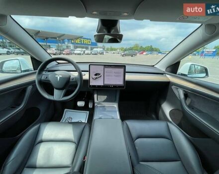 Белый Тесла Model Y, объемом двигателя 0 л и пробегом 57 тыс. км за 30500 $, фото 17 на Automoto.ua