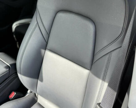 Білий Тесла Model Y, об'ємом двигуна 0 л та пробігом 57 тис. км за 27000 $, фото 35 на Automoto.ua