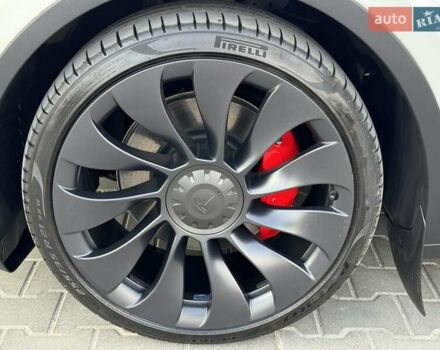 Белый Тесла Model Y, объемом двигателя 0 л и пробегом 42 тыс. км за 39900 $, фото 14 на Automoto.ua