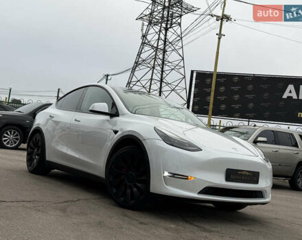 Белый Тесла Model Y, объемом двигателя 0 л и пробегом 25 тыс. км за 29900 $, фото 2 на Automoto.ua