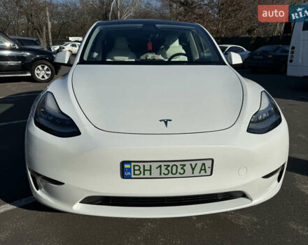 Белый Тесла Model Y, объемом двигателя 0 л и пробегом 40 тыс. км за 30100 $, фото 4 на Automoto.ua