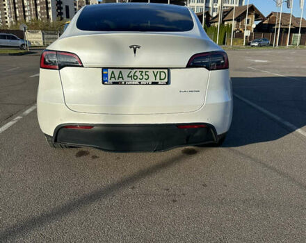 Белый Тесла Model Y, объемом двигателя 0 л и пробегом 61 тыс. км за 27000 $, фото 2 на Automoto.ua
