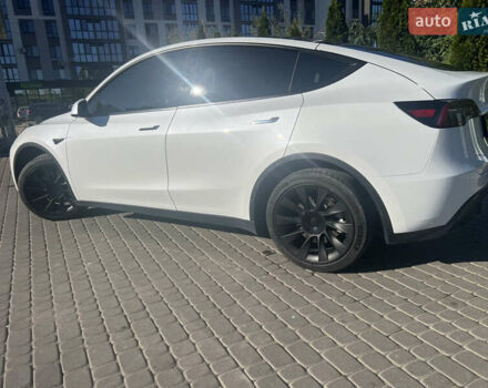 Белый Тесла Model Y, объемом двигателя 0 л и пробегом 69 тыс. км за 25900 $, фото 13 на Automoto.ua