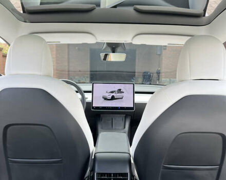 Тесла Model Y 2022 у Вінниці на Automoto.ua Білий Тесла Model Y, об'ємом двигуна 0 л та пробігом 43 тис. км за 28500 $, фото 26 на Automoto.ua