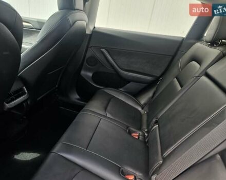Білий Тесла Model Y, об'ємом двигуна 0 л та пробігом 43 тис. км за 26500 $, фото 18 на Automoto.ua