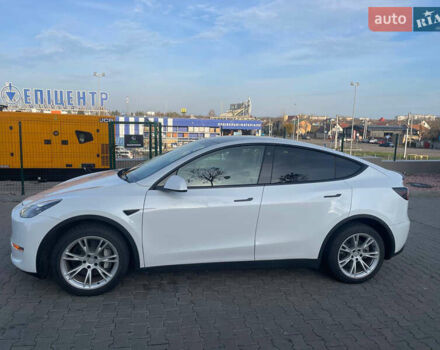 Білий Тесла Model Y, об'ємом двигуна 0 л та пробігом 60 тис. км за 24900 $, фото 8 на Automoto.ua