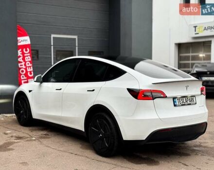 Білий Тесла Model Y, об'ємом двигуна 0 л та пробігом 60 тис. км за 28500 $, фото 7 на Automoto.ua