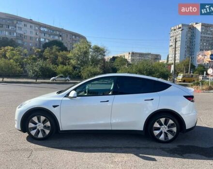 Белый Тесла Model Y, объемом двигателя 0 л и пробегом 31 тыс. км за 24999 $, фото 9 на Automoto.ua