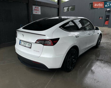 Белый Тесла Model Y, объемом двигателя 0 л и пробегом 48 тыс. км за 32000 $, фото 4 на Automoto.ua