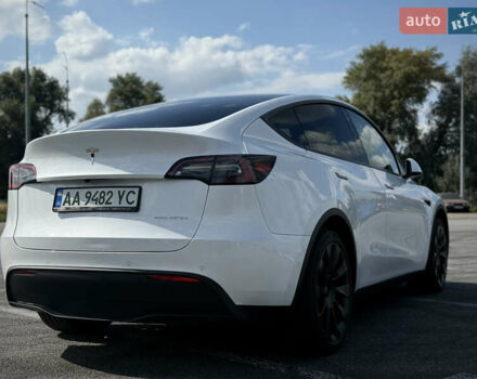 Белый Тесла Model Y, объемом двигателя 0 л и пробегом 53 тыс. км за 30500 $, фото 5 на Automoto.ua
