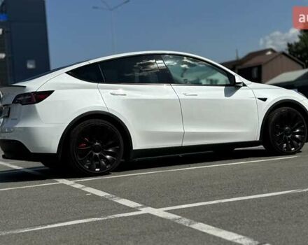 Тесла Model Y 2022 в Киеве на Automoto.ua Белый Тесла Model Y, объемом двигателя 0 л и пробегом 28 тыс. км за 26000 $, фото 17 на Automoto.ua