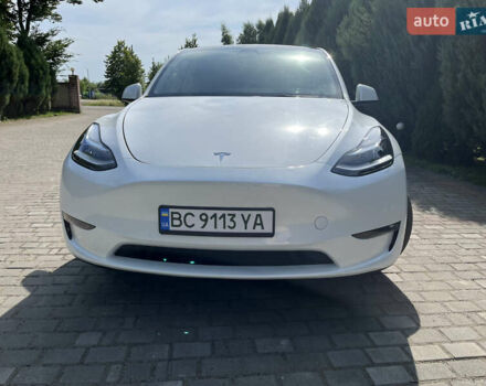 Білий Тесла Model Y, об'ємом двигуна 0 л та пробігом 32 тис. км за 28300 $, фото 2 на Automoto.ua