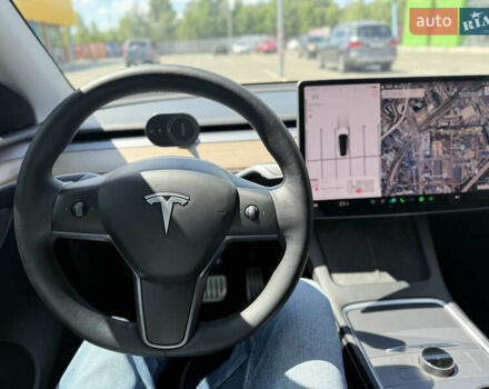 Білий Тесла Model Y, об'ємом двигуна 0 л та пробігом 90 тис. км за 31000 $, фото 10 на Automoto.ua