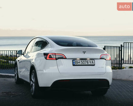 Белый Тесла Model Y, объемом двигателя 0 л и пробегом 45 тыс. км за 28900 $, фото 4 на Automoto.ua