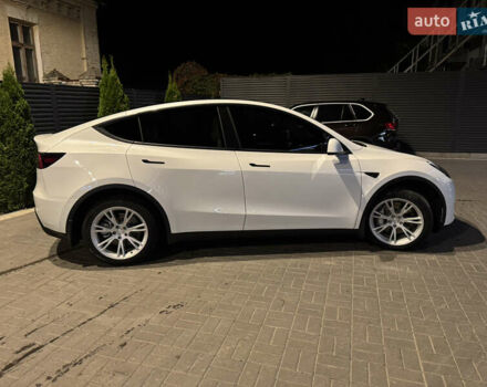 Тесла Model Y 2022 у Черкасах на Automoto.ua Білий Тесла Model Y, об'ємом двигуна 0 л та пробігом 37 тис. км за 26500 $, фото 9 на Automoto.ua