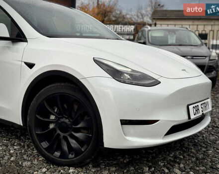 Білий Тесла Model Y, об'ємом двигуна 0 л та пробігом 62 тис. км за 27400 $, фото 13 на Automoto.ua