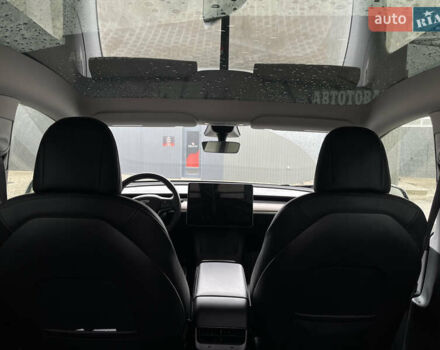 Белый Тесла Model Y, объемом двигателя 0 л и пробегом 48 тыс. км за 32000 $, фото 10 на Automoto.ua