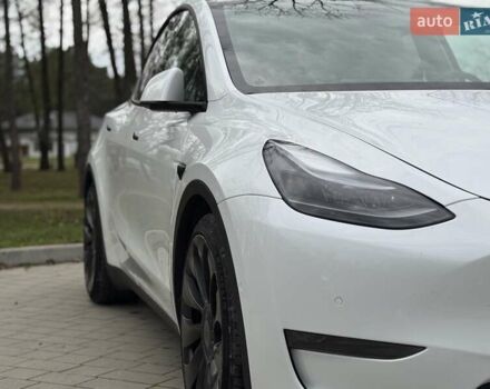 Білий Тесла Model Y, об'ємом двигуна 0 л та пробігом 117 тис. км за 23500 $, фото 15 на Automoto.ua