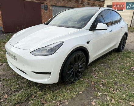 Белый Тесла Model Y, объемом двигателя 0 л и пробегом 50 тыс. км за 39900 $, фото 1 на Automoto.ua