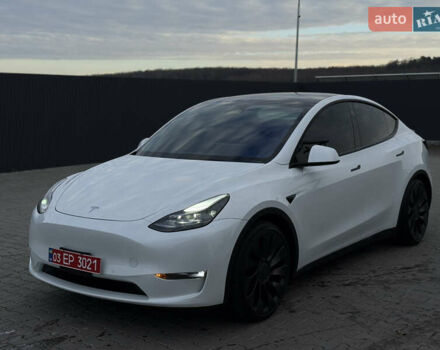 Белый Тесла Model Y, объемом двигателя 0 л и пробегом 59 тыс. км за 28950 $, фото 1 на Automoto.ua