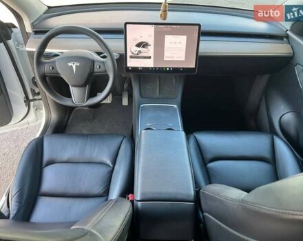 Белый Тесла Model Y, объемом двигателя 0 л и пробегом 31 тыс. км за 24999 $, фото 16 на Automoto.ua