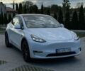 Білий Тесла Model Y, об'ємом двигуна 0 л та пробігом 60 тис. км за 26500 $, фото 1 на Automoto.ua