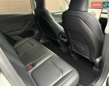 Белый Тесла Model Y, объемом двигателя 0 л и пробегом 53 тыс. км за 36700 $, фото 33 на Automoto.ua