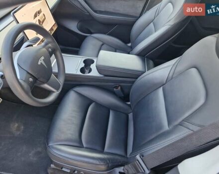 Білий Тесла Model Y, об'ємом двигуна 0 л та пробігом 97 тис. км за 24000 $, фото 15 на Automoto.ua