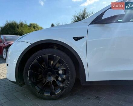 Тесла Model Y 2022 в Луцке на Automoto.ua Белый Тесла Model Y, объемом двигателя 0 л и пробегом 243 тыс. км за 18500 $, фото 2 на Automoto.ua