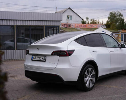 Білий Тесла Model Y, об'ємом двигуна 0 л та пробігом 53 тис. км за 27500 $, фото 2 на Automoto.ua