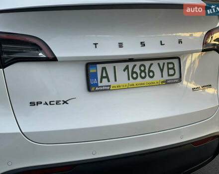 Белый Тесла Model Y, объемом двигателя 0 л и пробегом 117 тыс. км за 23200 $, фото 4 на Automoto.ua