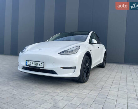Белый Тесла Model Y, объемом двигателя 0 л и пробегом 38 тыс. км за 31000 $, фото 3 на Automoto.ua
