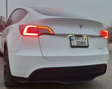 Белый Тесла Model Y, объемом двигателя 0 л и пробегом 27 тыс. км за 29000 $, фото 25 на Automoto.ua