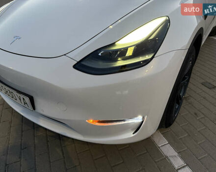 Белый Тесла Model Y, объемом двигателя 0 л и пробегом 81 тыс. км за 25900 $, фото 36 на Automoto.ua