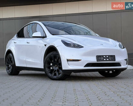 Белый Тесла Model Y, объемом двигателя 0 л и пробегом 47 тыс. км за 25900 $, фото 1 на Automoto.ua