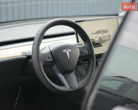 Тесла Model Y 2022 у Мукачеве на Automoto.ua Білий Тесла Model Y, об'ємом двигуна 0 л та пробігом 17 тис. км за 46500 $, фото 18 на Automoto.ua