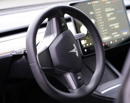 Білий Тесла Model Y, об'ємом двигуна 0 л та пробігом 53 тис. км за 27500 $, фото 7 на Automoto.ua